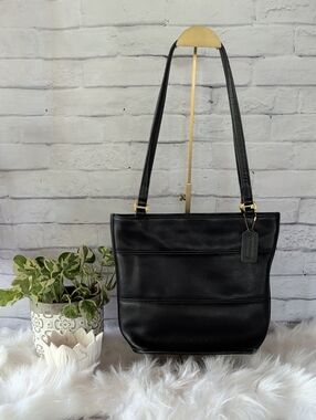 Coach Vintage Tribeca Shoulder Bag With Original Hangtag